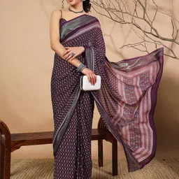RACHNA Geometric Printed Ready to Wear Saree image 4