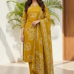 MEHARIKA Women Printed Regular Chanderi Silk Kurta with Trousers & With Dupatta image 2