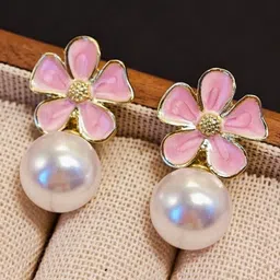 Tipsy closet Gold-Plated Metal Drop Earrings image 5