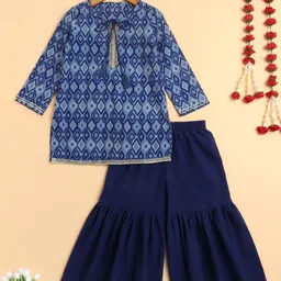 the magic wand Girls Geometric Printed Cotton Kurta with Sharara-picture-20