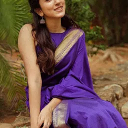 JUICE BEAUTY Woven Design Zari Silk Blend Saree image 4