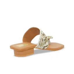 UMNOVE Embellished Ethnic Block Sandals image 3