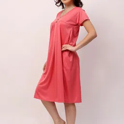 CHUI MUI Nightdress image 2