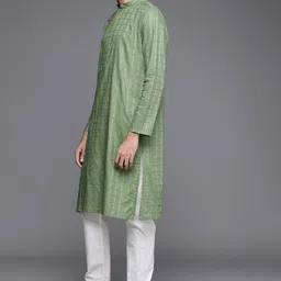 Manyavar Men Green Woven Checked Design Kurta with Churidar image 3