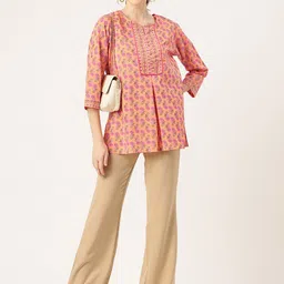 FERANOID Floral Printed Pure Cotton Kurti image 3