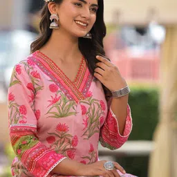AUTUMN LANE Pavitra Candy Floral Printed V-Neck Pure Cotton Kurta With Trousers image 4