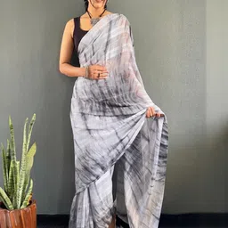DIVASTRI Pure Georgette Saree image 3