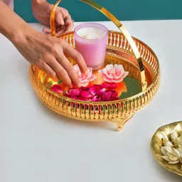 MARKET99 Unisex Gold Metal Round Nordic Basket With Handle image 3