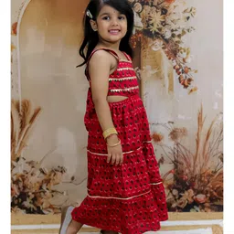 KID1 Sleeveless Abstract Motif Printed & Lace Embellished Dress - Red image 4