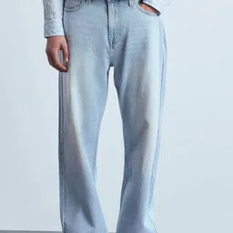 Flying Machine Men Relaxed Fit Mid-Rise Light Fade Stretchable Jeans image 3