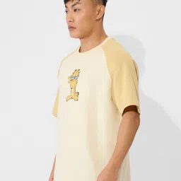 The Souled Store Men Garfield Graphic Printed Round Neck Cotton Oversized T-shirt image 3