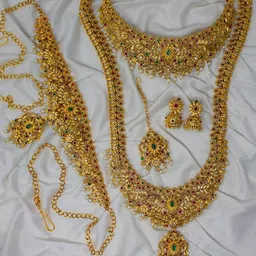 NAGNESHI ART Gold-Plated Stone Studded & Beaded Jewellery Set image 5