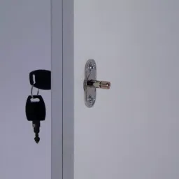 Ebco Premium Push Lock 32 Nickel Plated Finish and 32 mm Drilling Diameter, PSW1-32 image 3