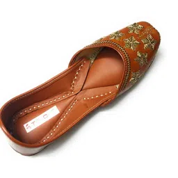Ta Chic Women Ethnic Mojaris Flats-picture-26