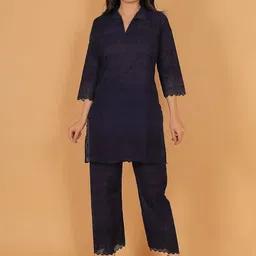 Mytrendzs Embroidered Shirt Collar Tunic With Trousers Co-Ords-picture-15