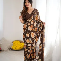 HMP Fashion Floral Printed Saree image 5