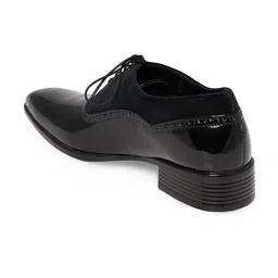 NR By Nidhi Rathi Men Oxfords image 3