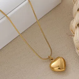 Jewels Galaxy Gold-Plated Stainless Steel Heart Shaped Pendant With Chain image 3