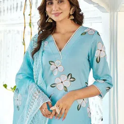 VIBE VISION Women Floral Printed Regular Kurta with Trousers & With Dupatta image 2