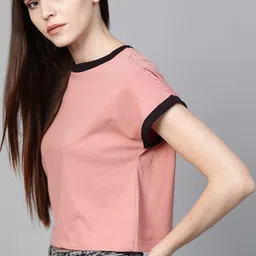 roadster Women Solid Round Neck Pure Cotton Pink T-Shirt image 3