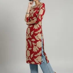 fusion by glitchez Women Printed Floral Kurta image 4