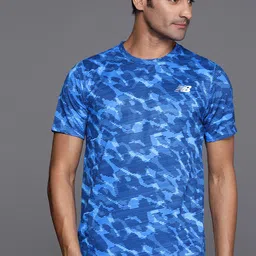 New Balance Printed Sport Stacked T-shirt-picture-13
