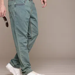 WROGN Men Relaxed Fit Heavy Fade Stretchable Jeans-picture-2