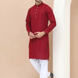 TAG 7 Men Embellished Sequinned Kurta image 4