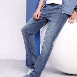 Aeropostale Men Straight Fit Light Fade Stretchable Jeans-picture-6