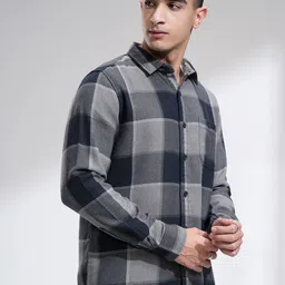 HIGHLANDER Men Dobby Textured Striped Casual Shirt image 4