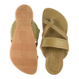 House of Pataudi Men Leather Kolhapuri Chappal image 4