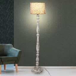 Tucasa TC-149 56.5 Inch Leopard Print Floor Lamp with Wooden Base image 5