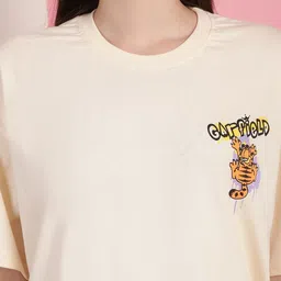 Tromko Women Pack of 2 Garfield Graphic Printed Round Neck Cotton Oversized T-shirts image 3