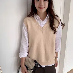 StyleCast Women Solid V Neck Sleeveless Pullover-picture-24
