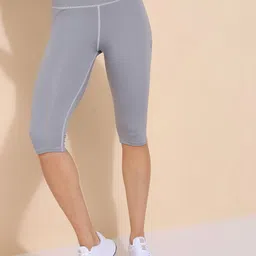 Barbora Mid-Rise Knee-Length Gym Tights-picture-10