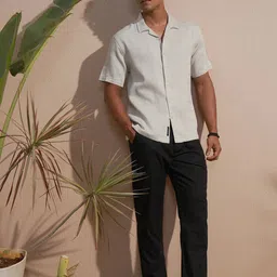 HIGHLANDER Men Relaxed Fit Textured Cuban Collar Cotton Casual Shirt image 2