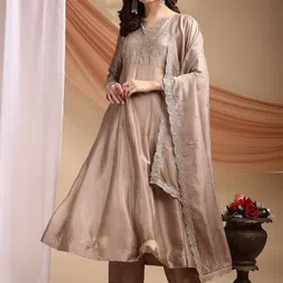 all about you Women Embroidered Panelled Thread Work Kurta with Palazzos & With Dupatta image 5