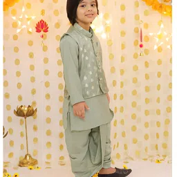 BownBee Silk Woven Full Sleeves Solid Kurta Dhoti With Floral Foil Printed Jacket Set - Green image 5