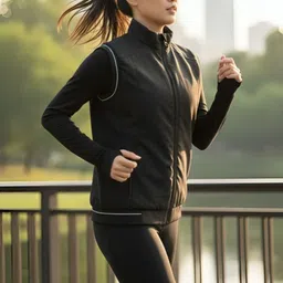 MAYKR Men Lightweight Running Jacket image 3