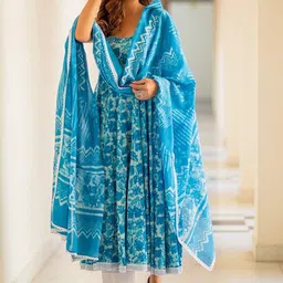 DIVASTRI Floral Printed Regular Anarkali Kurta with Trousers & Dupatta-picture-28
