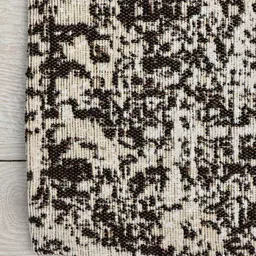 Ariana Black & White Patterned 1300 GSM Cotton Anti-Skid Bath Rugs image 2