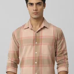Mufti Men Slim Fit Opaque Checked Casual Shirt-picture-21