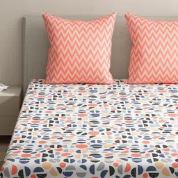 wakefit White & Red Geometric 160 TC Queen Bedsheet Set- 2.74 m x 2.74 m image 4