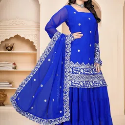 cloudever Floral Embroidered Thread Work Kurta With Palazzos & Dupatta image 2