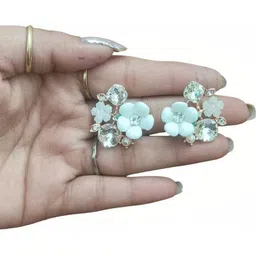 MYSTERIOUSMART Floral Studs Earrings image 2