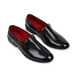 Franco Leone Men Textured Round Toe Slip-On Formal Shoes image 5