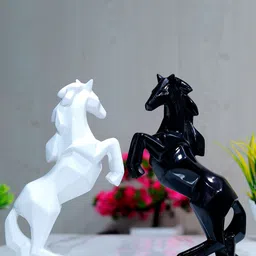 GW CREATIONS Multicoloured Horse Figurine Showpiece image 2