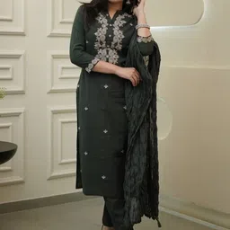 HERE&NOW Women Ethnic Motifs Embroidered Regular Thread Work Kurta with Trousers & With Dupatta image 5