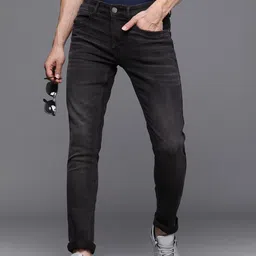 WROGN Men Grey Slim Fit Mid-Rise Light Fade Jeans-image-37