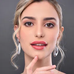 Reenisaa Geometric Drop Earrings image 2